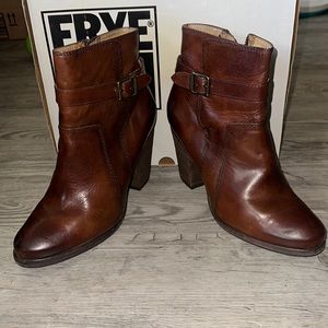 Frye Patty Riding Bootie / Redwood
